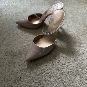 Size 8, Nine West brand new heels.